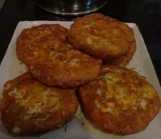 Healthy Baked Salmon Patties with Herbs